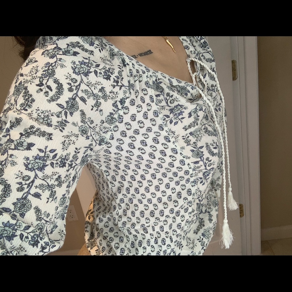 American  Eagle top 🦅 fresh, soft great